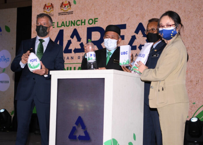Implementation of extended producer responsibility initiative among solutions to post-consumer waste issues, says minister