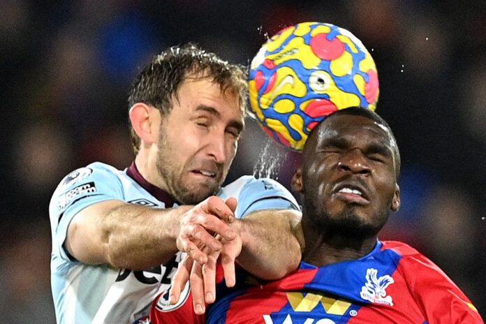 West Ham keep up top four push with win at Palace