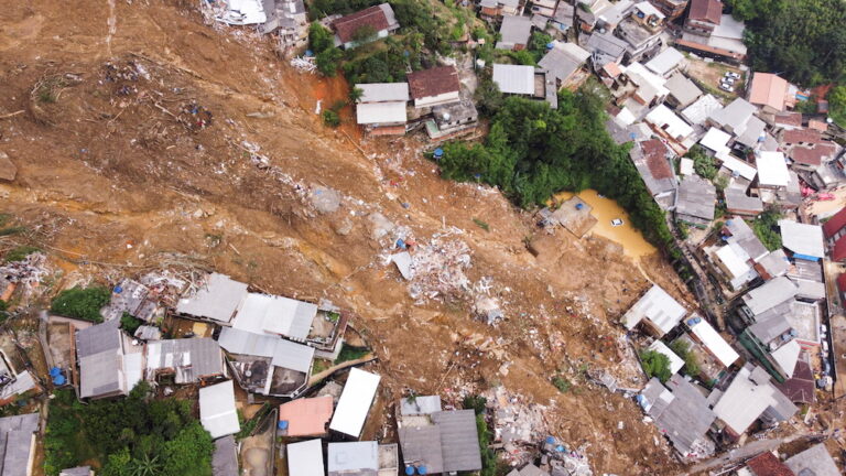 Torrential rain kills 78 in Brazil tourist town