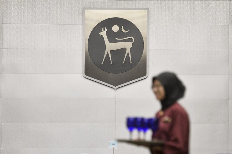 Report: Ex-BNM governor’s husband denies taking Goldman bribe as alleged in US 1MDB testimony