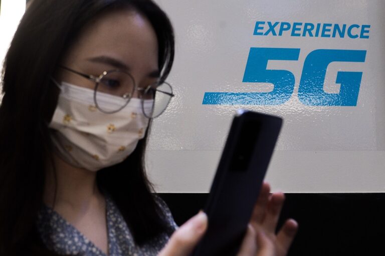 Swapping model from SWN to DWN for 5G rollout may cost government billions of ringgit and court time, say sources