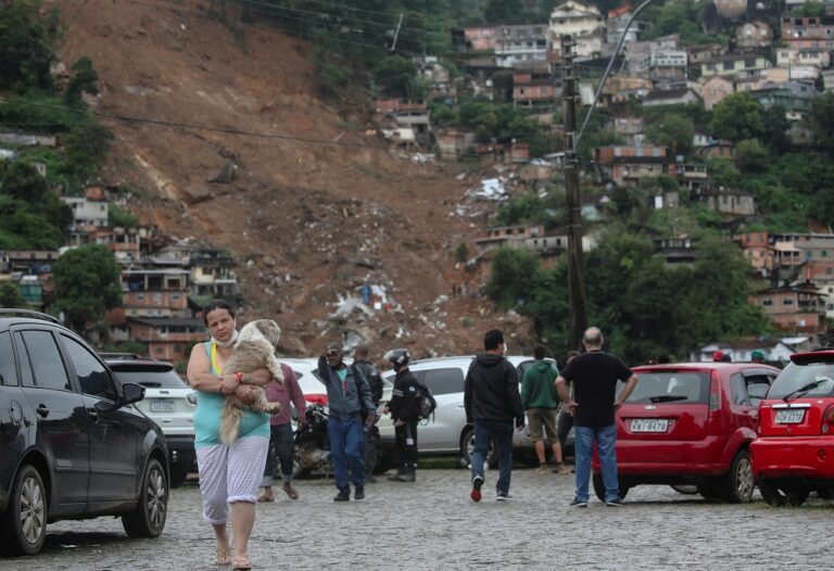 ‘Scenes of war’ amid search for victims of Brazil floods