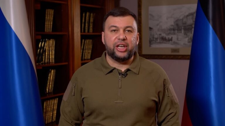 Separatist leaders in eastern Ukraine declare full military mobilisation