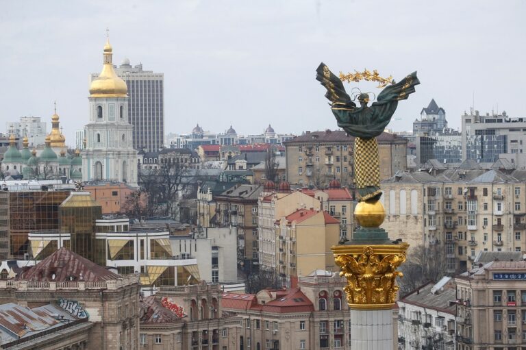 Ukrainian and Russian forces fight over capital Kyiv