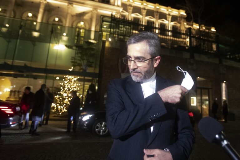 Iran says decisions needed from West to seal nuclear deal