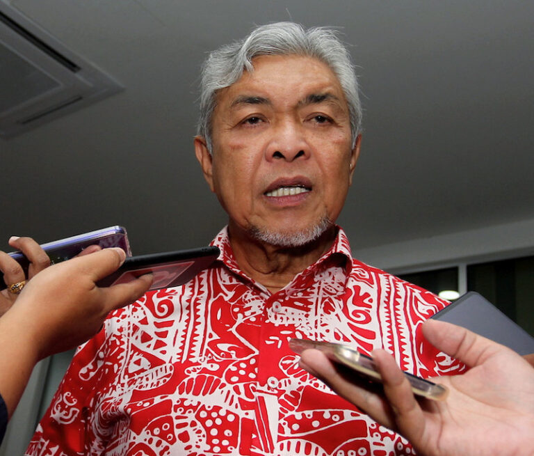 Zahid to send letter of demand to Dr Mahathir seeking apology over claims he wanted corruption probe dropped