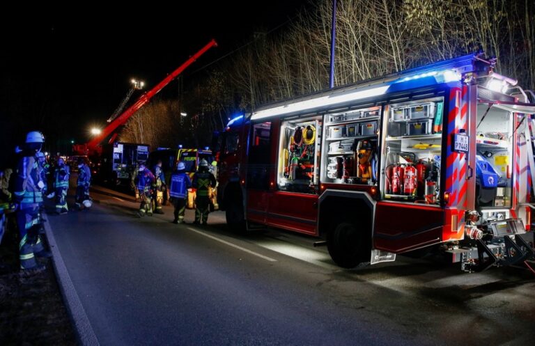 One killed, 14 hurt in commuter train collision near Munich