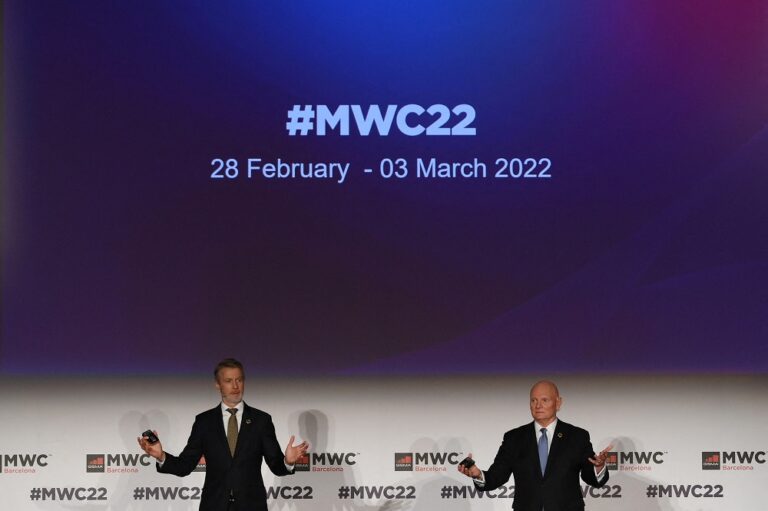 World's biggest mobile show drops Russia pavilion