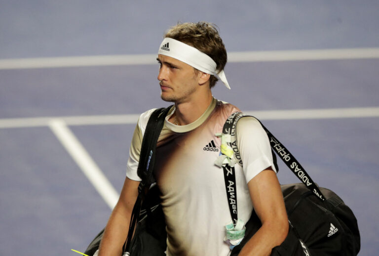 Olympic champion Zverev says behaviour was ‘unacceptable’ in Acapulco
