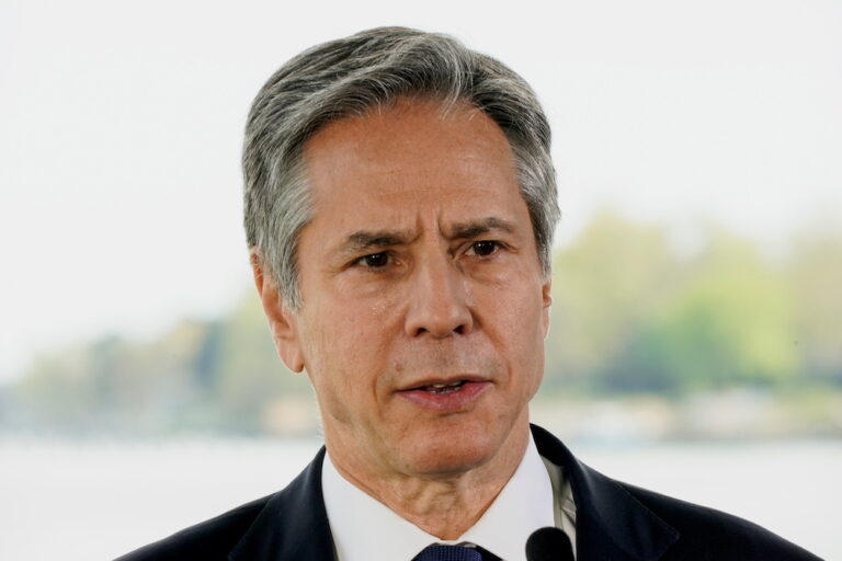 US Blinken warns Russia against declaring Ukraine breakaway regions independent