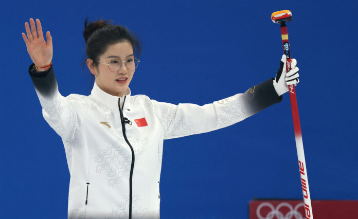 Short-track-mixed team relay gives China first Beijing gold