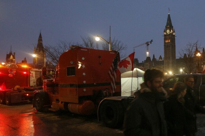 Trudeau slams 'unacceptable' protests as police threaten arrests