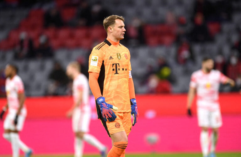 Bayern captain Neuer returns to training after surgery