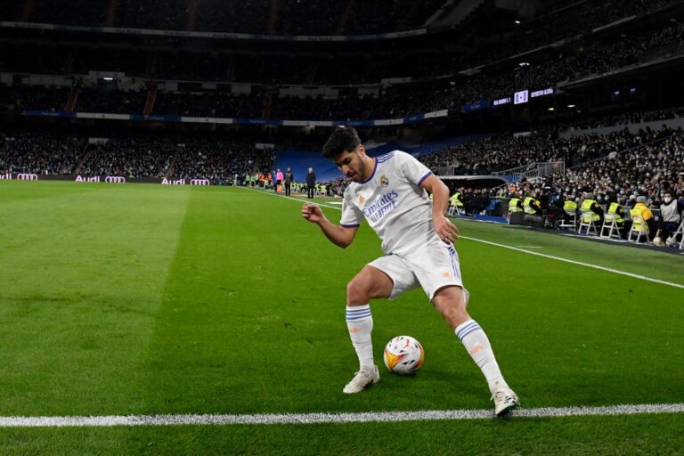 Real Madrid bounce back from PSG disappointment by beating Alaves