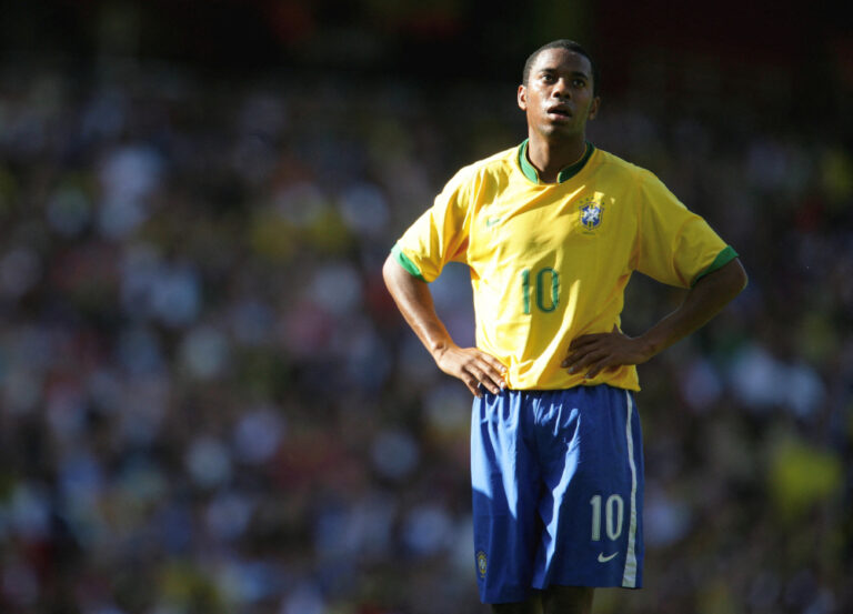 Reports: Italy issues global warrant for Robinho after rape sentence