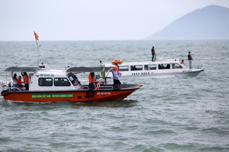 Thirteen dead after tourist boat sinks in Vietnam