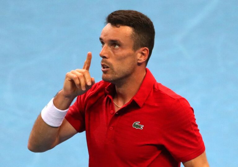 Murray mauled by Bautista Agut in Qatar