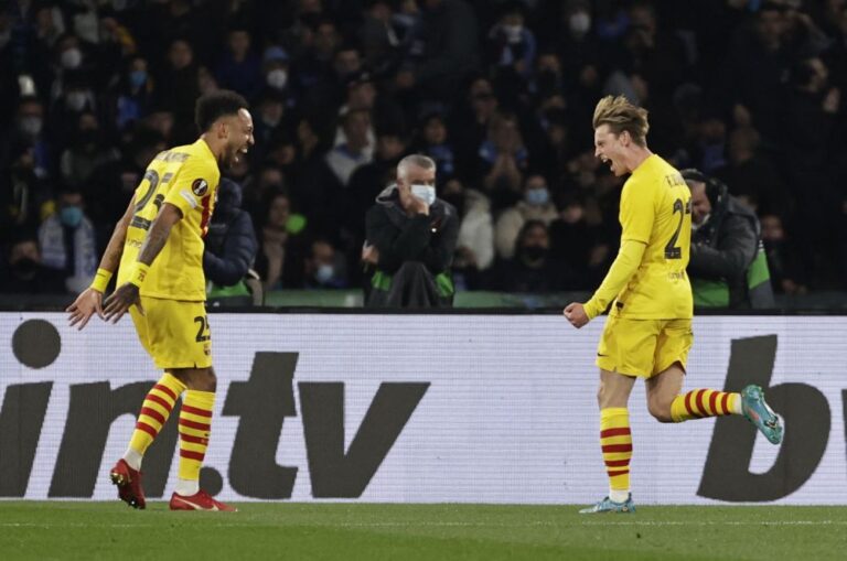 Irresistible Barca hammer Napoli, Rangers oust Dortmund
