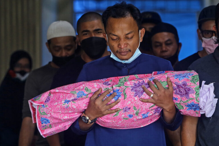 In N. Sembilan, 15-month-old toddler dies in cloth cradle at childcare centre