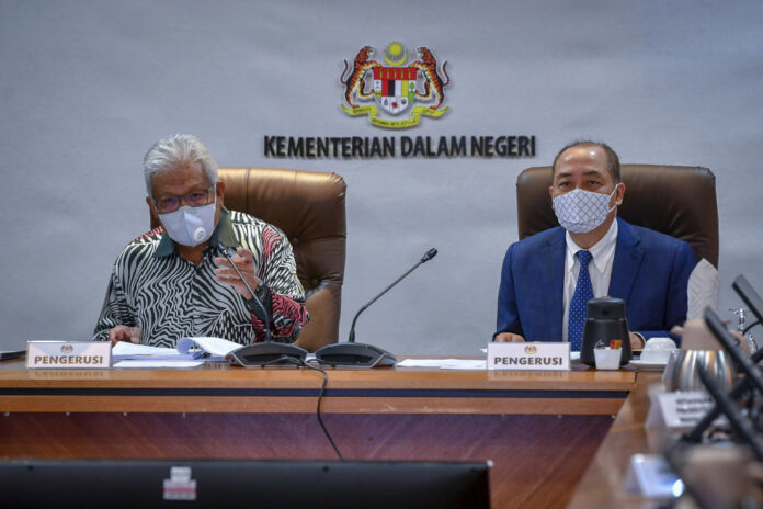 Long-residing foreign nationals in Sabah to get special card, says home minister