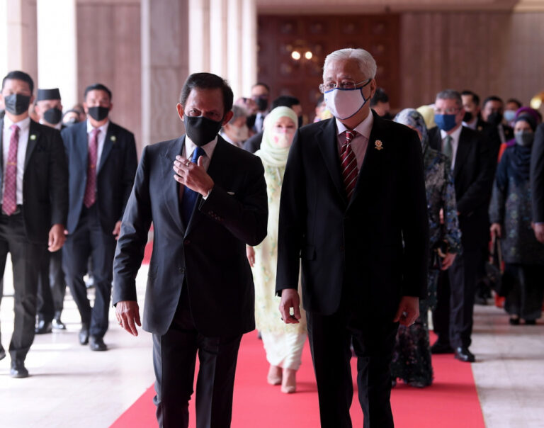 Brunei Sultan welcomes proposed implementation of VTL with Malaysia