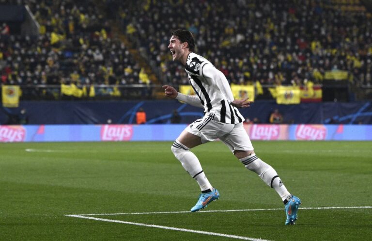 Villarreal hold Juventus after Vlahovic early strike