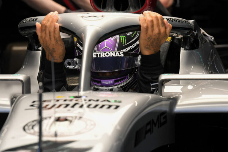 Hamilton calls for ‘non-biased’ F1 stewards