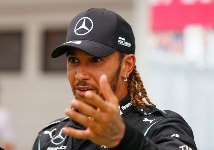 ‘I’m back’: Hamilton ends social media exile