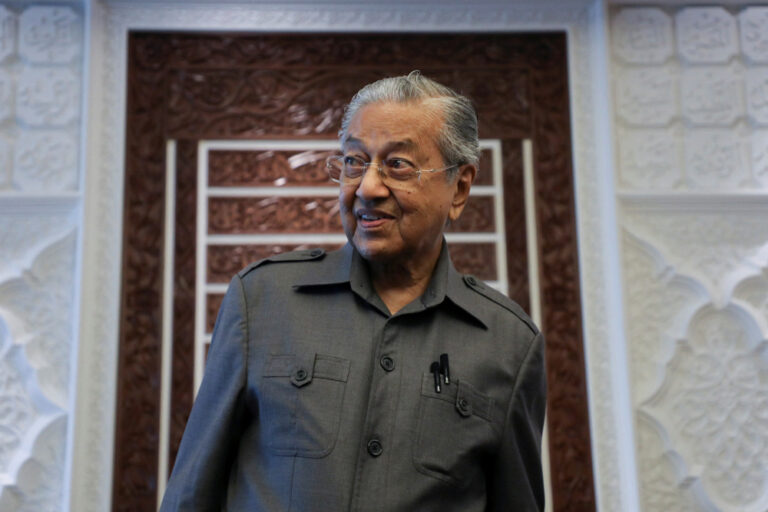 In open letter to Johor voters, Dr Mahathir says Umno will use snap poll to save ‘kleptocrats, court cluster’
