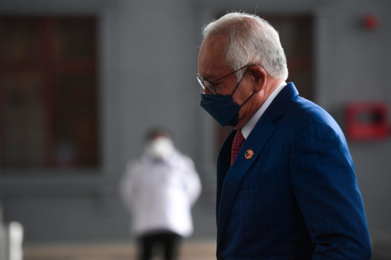 Feb 22 decision on Najib’s bid for stay of SRC suit hearing