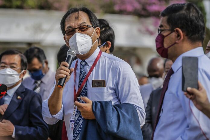 Changes to Federal Constitution must be made before 'premier' can replace 'chief minister' in Sarawak, Baru Bian tells state govt