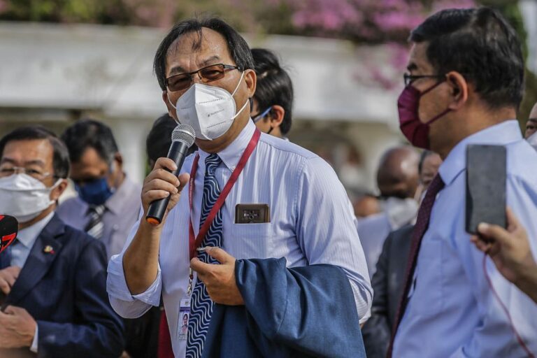 Changes to Federal Constitution must be made before ‘premier’ can replace ‘chief minister’ in Sarawak, Baru Bian tells state govt