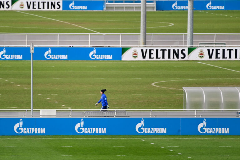 German club Schalke 04 cancels partnership with Gazprom