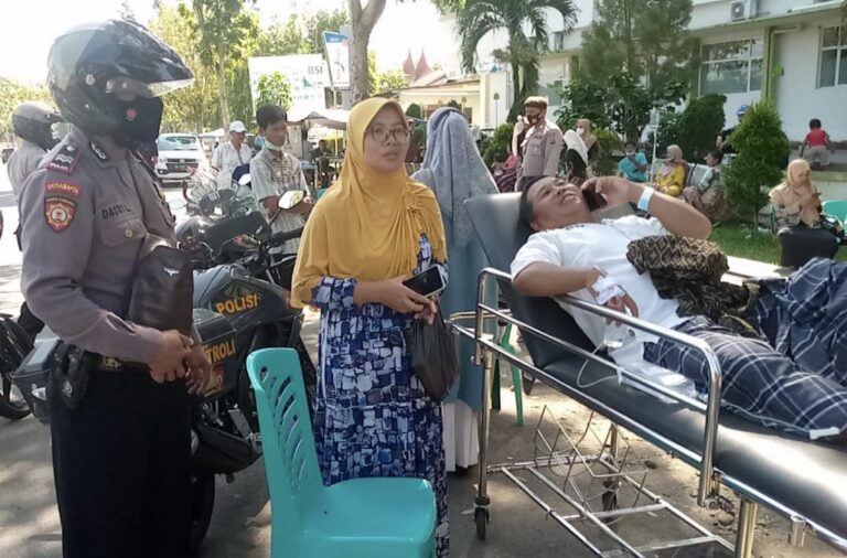 Seven dead as 6.2-magnitude earthquake strikes Indonesia’s Sumatra