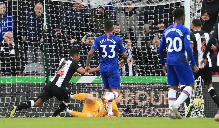 Newcastle’s Hayden fined for criticising referee