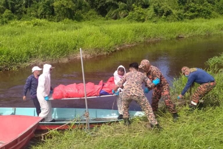Fire and Rescue Dept personnel find remains of croc-attack victim in Miri
