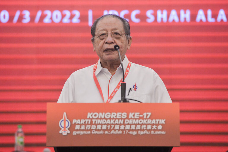 Dr Mahathir and Kit Siang standing down from politics a signal for other veteran Opposition leaders to do the same, pundits suggest