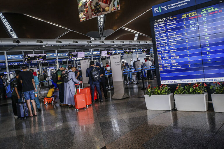 Endemic phase transition: Unvaccinated travellers to Malaysia must undergo five-day quarantine, says Khairy