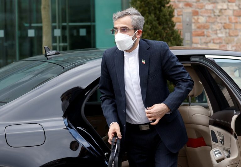 Iran says key issues still unresolved in nuclear talks