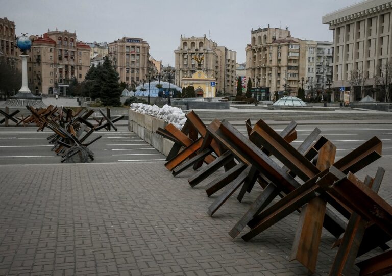 Ukraine’s task is to hold off Russia for 7-10 days, says senior official