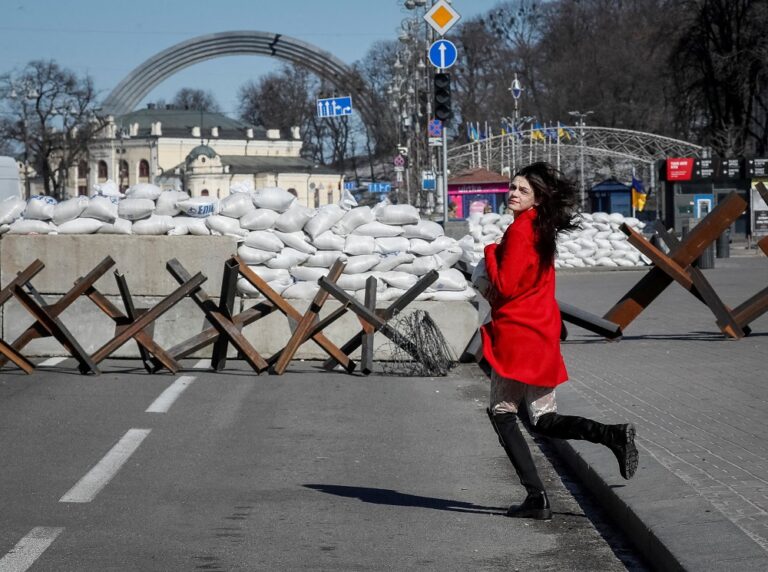 Russia squeezes Kyiv as ‘unimaginable’ tragedy looms in Ukraine