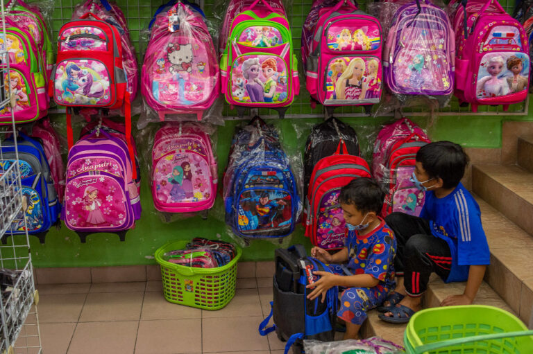 Heavy school bags: MOE to conduct detailed study, draft holistic solution