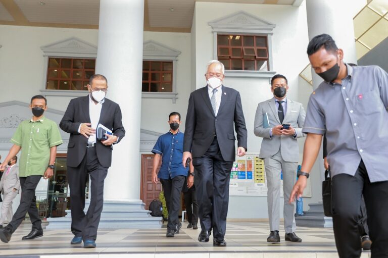 Report: FBI officer tells court Jho Low stole US$1.42b of 1MDB money while Najib received US$756m