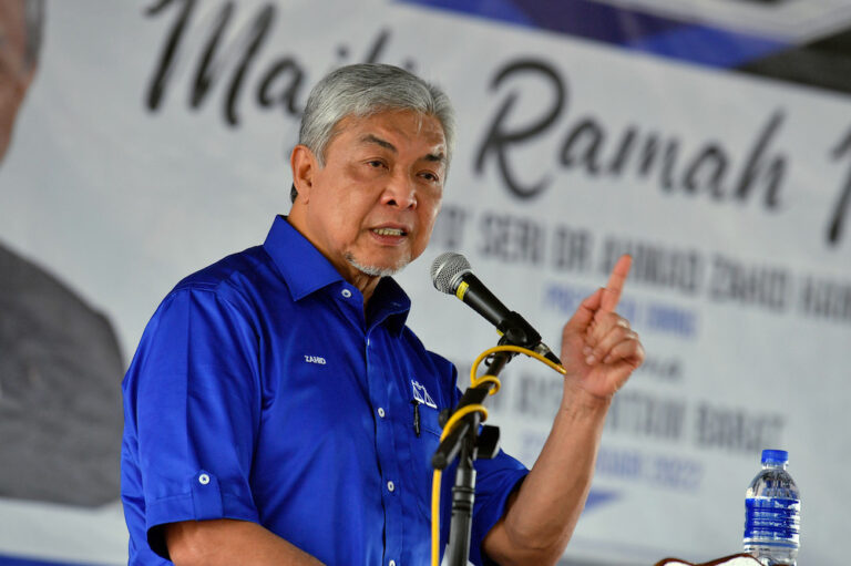 Zahid: Muhyiddin aimed to become PM in bid to weaken Umno