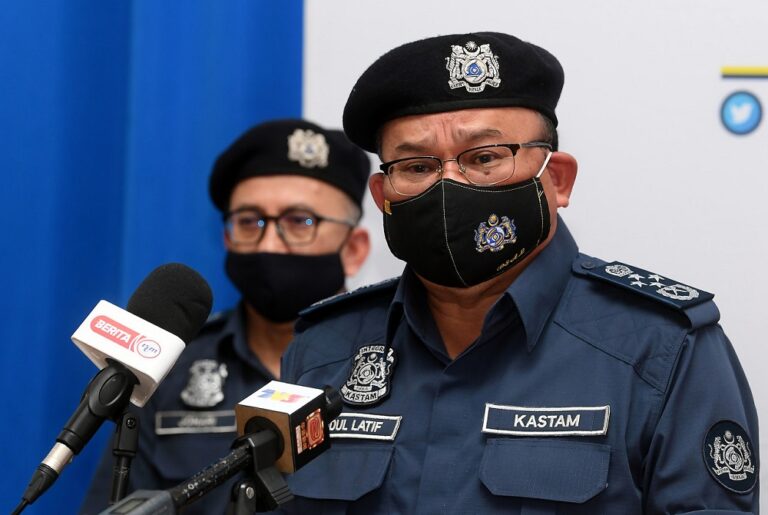 Cigarette smuggling in Malaysia drops 6pc in 2021, says Customs D-G