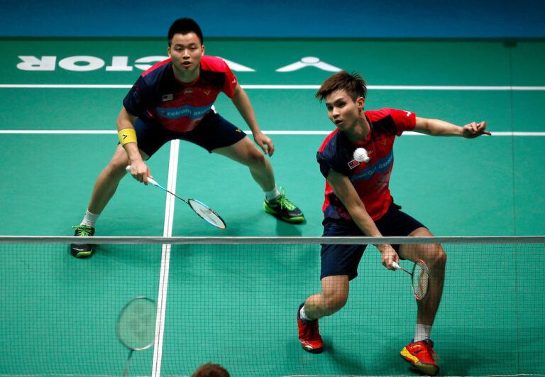 Aaron Chia-Wooi Yik cruise into Swiss Open semis