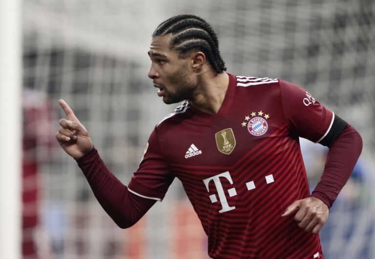Bayern under pressure to maintain title course, keep stars