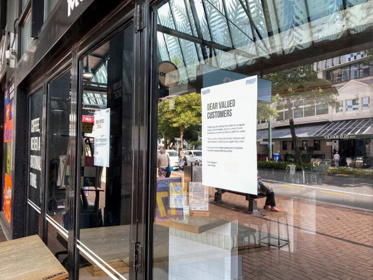 As Omicron surges, New Zealand's businesses want Covid bubble burst