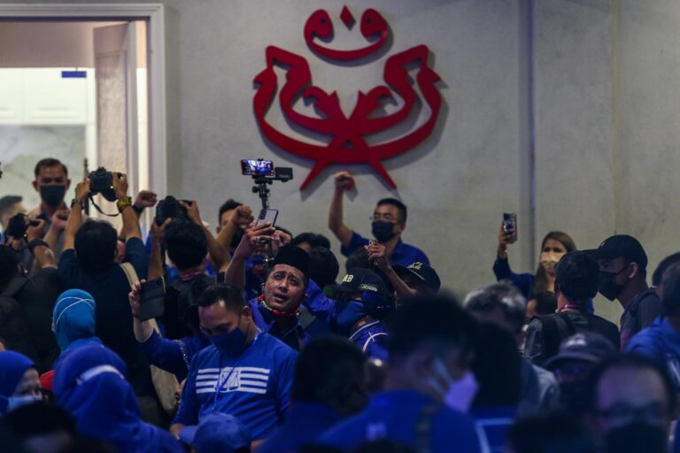 BN claims two-thirds majority in landslide Johor polls victory, Hasni set to be MB