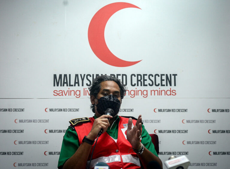 Khairy: Govt to make installation of automated external defibrillator devices at public facilities mandatory by 2025